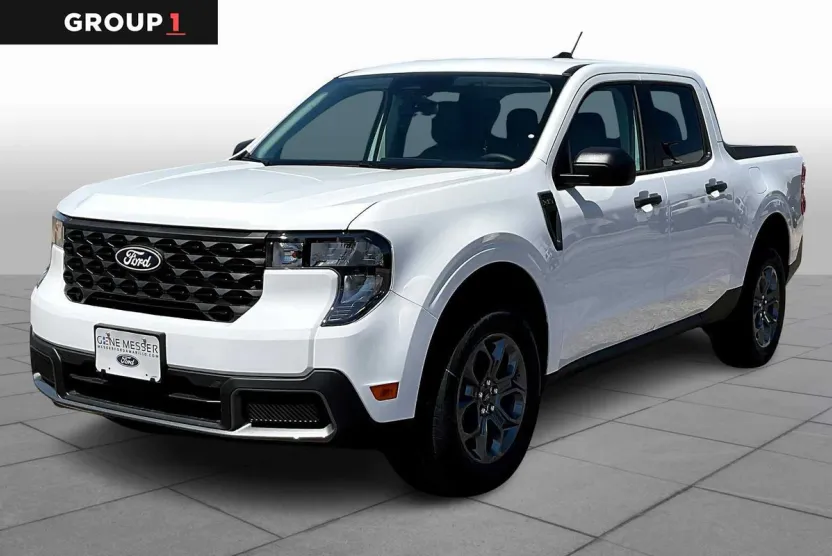 2025 Ford Maverick XLT photo 1