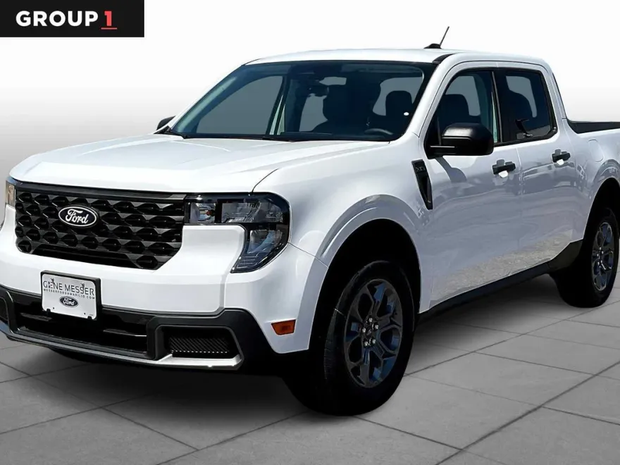 2025 Ford Maverick XLT photo 1