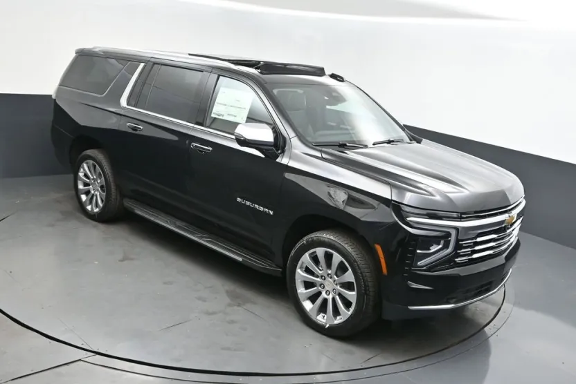 2025 Chevrolet Suburban Premier photo 1