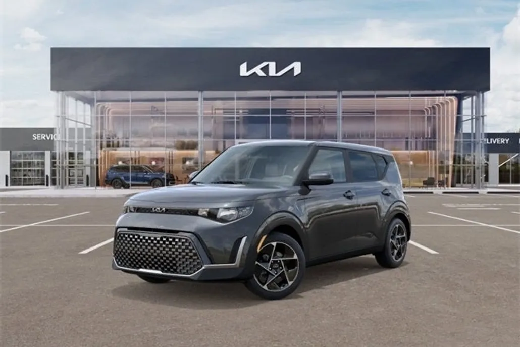 2025 Kia Soul EX photo 1