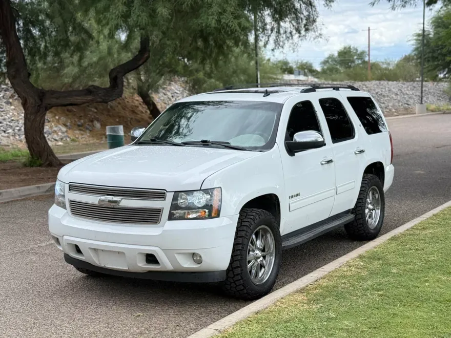 2012 Chevrolet Tahoe LT photo 1