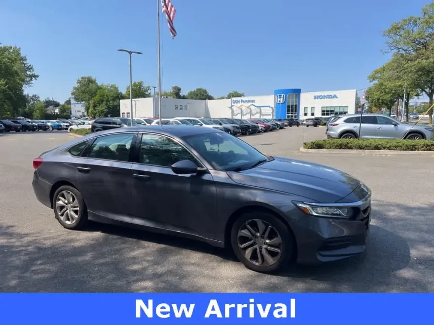 2019 Honda Accord LX 1.5T photo 1