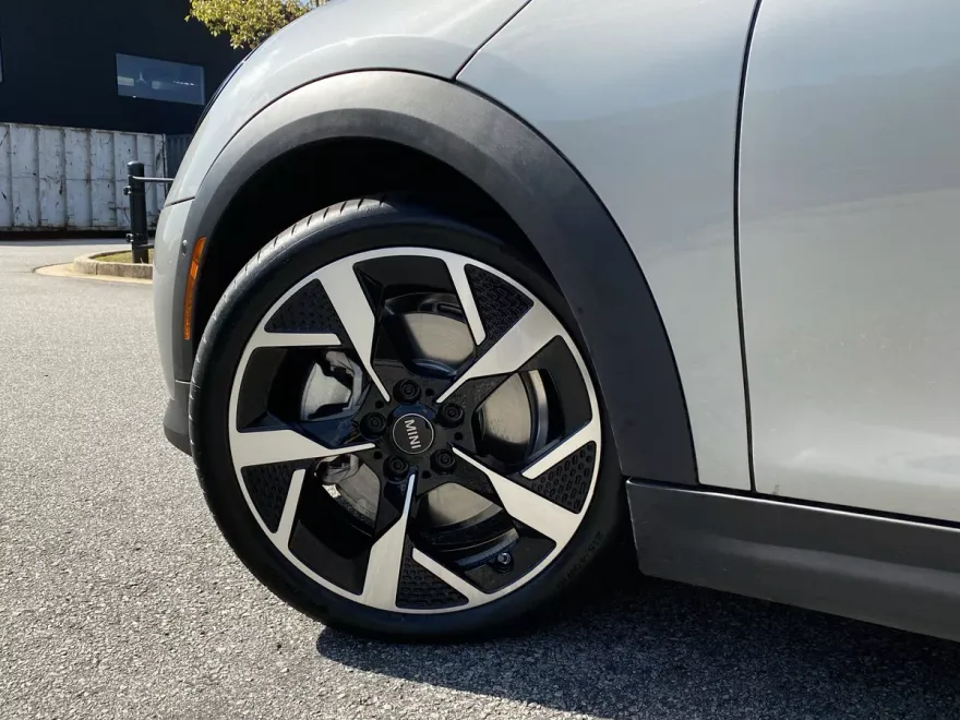 2025 Mini Cooper Hardtop S photo 1