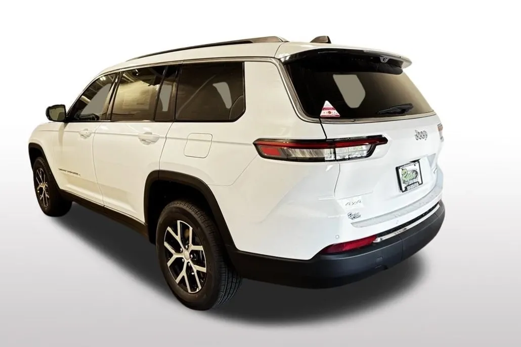 2025 Jeep Grand Cherokee Limited photo 1