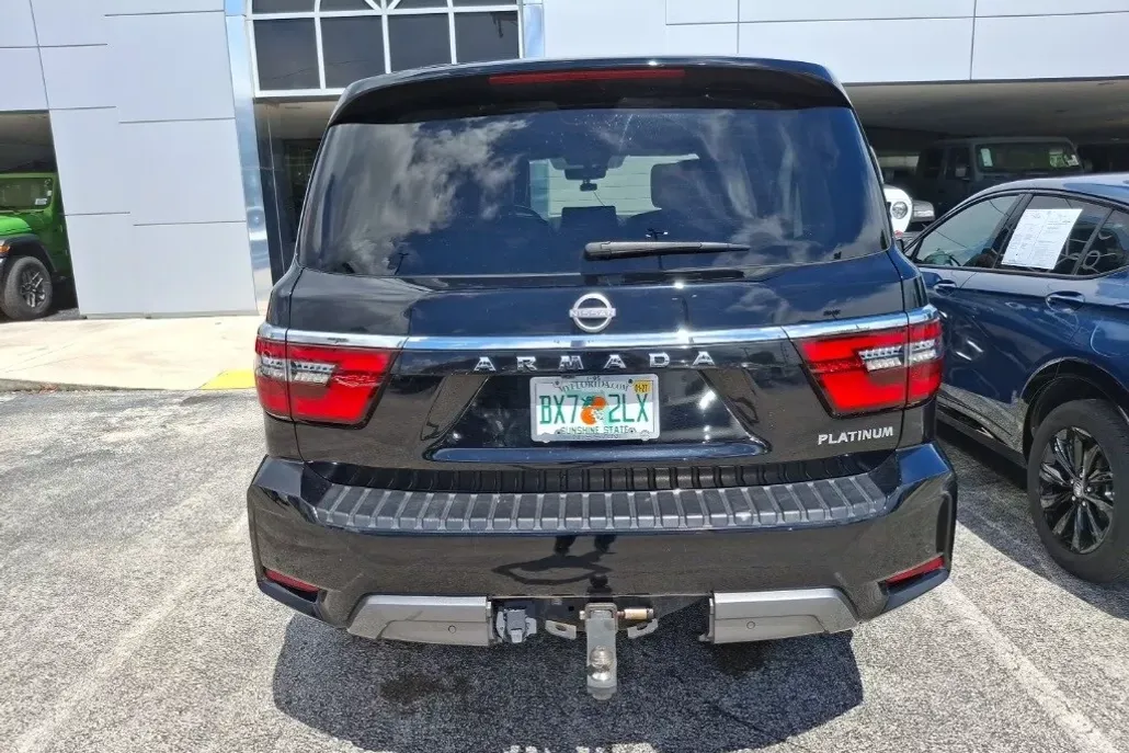 2022 Nissan Armada Platinum photo 1