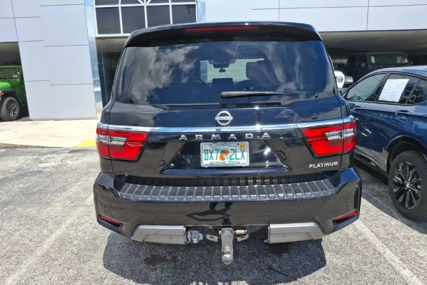 2022 Nissan Armada Platinum photo 1