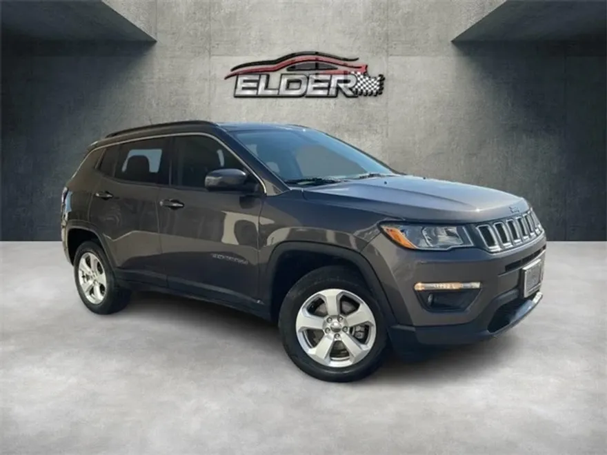 2021 Jeep Compass Latitude photo 1