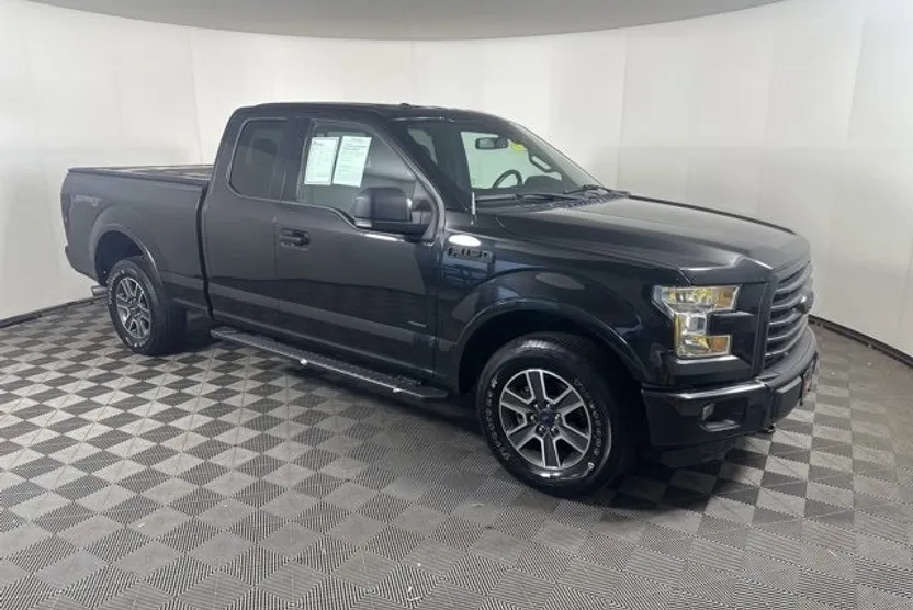 2015 Ford F-150 XLT photo 1