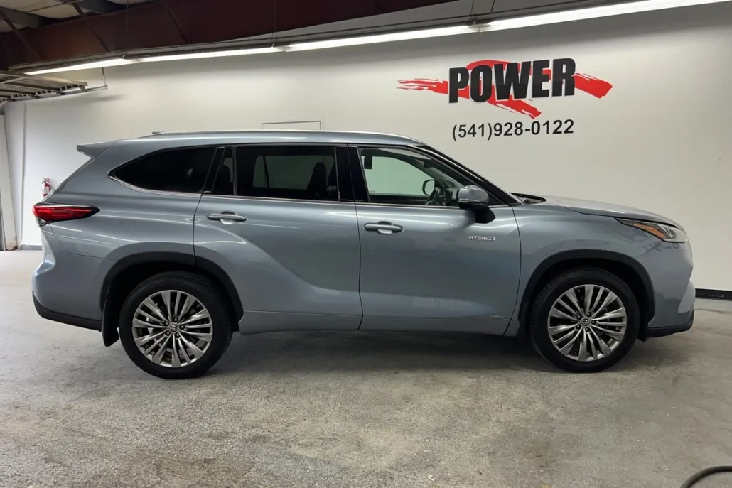 2021 Toyota Highlander Hybrid Platinum photo 1