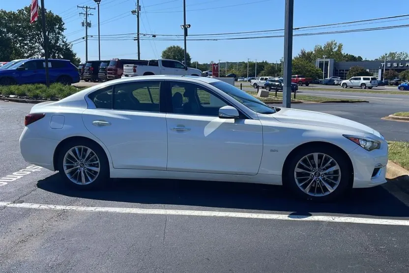 2019 Infiniti Q50 3.0t LUXE photo 1