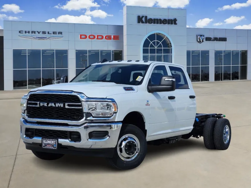 2024 Ram 3500 Tradesman photo 1