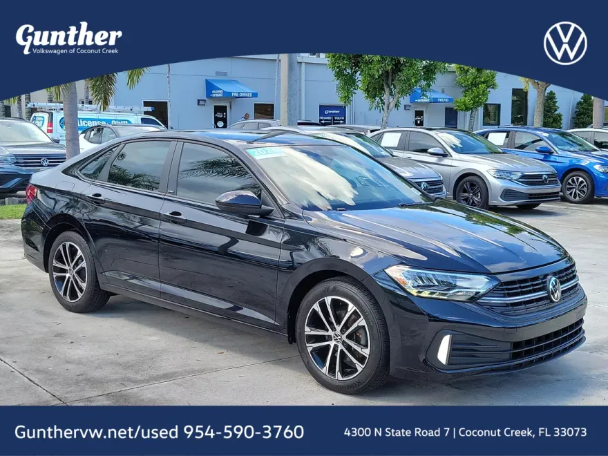2024 Volkswagen Jetta 1.5T Sport photo 1
