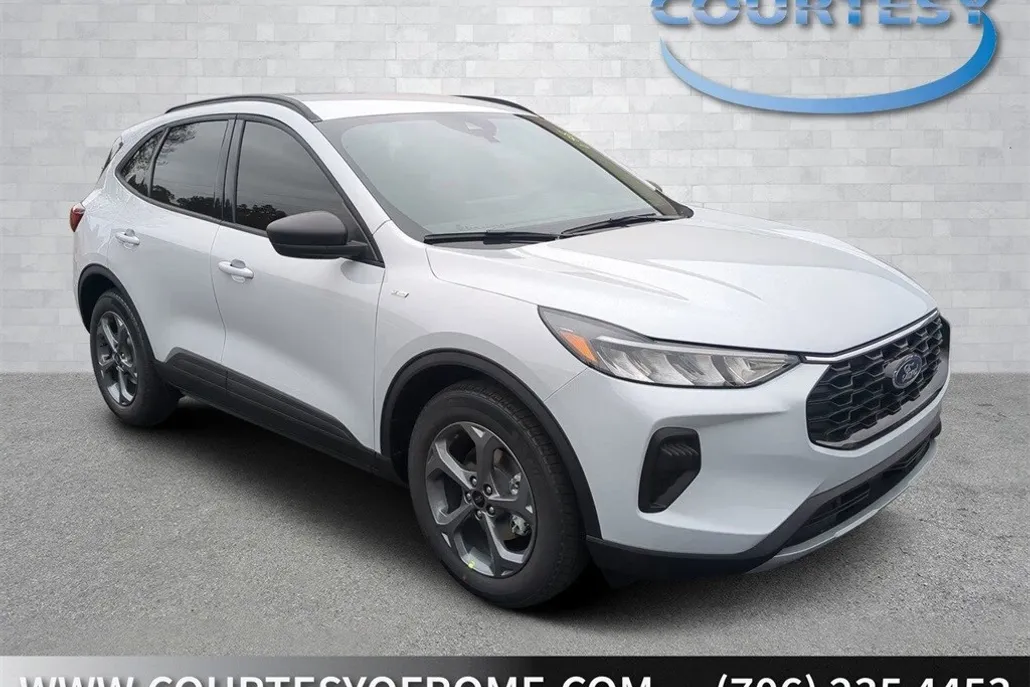 2025 Ford Escape ST-Line photo 1