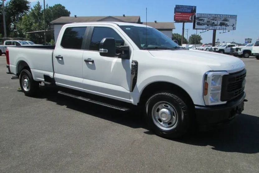 2024 Ford F-250 XL photo 1