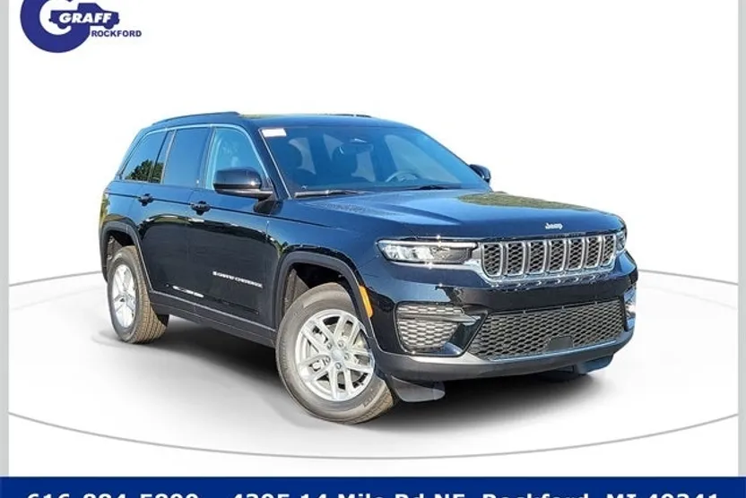 2025 Jeep Grand Cherokee Laredo photo 1