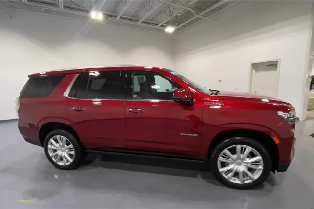 2024 Chevrolet Tahoe High Country photo 1