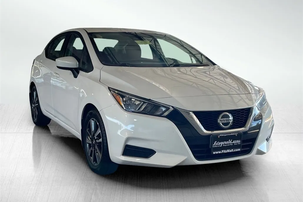 2022 Nissan Versa 1.6 SV photo 1