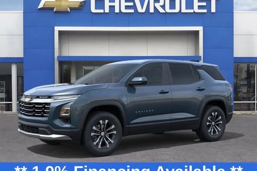 2026 Chevrolet Equinox LT photo 1