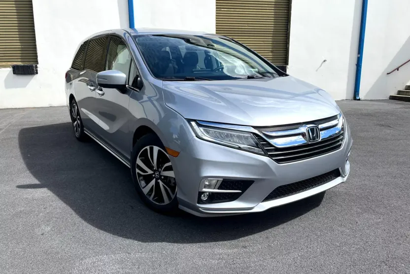 2019 Honda Odyssey Elite photo 1