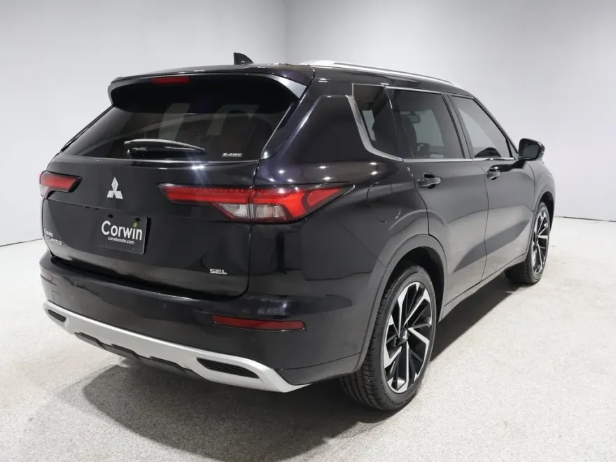 2022 Mitsubishi Outlander SEL GT photo 1