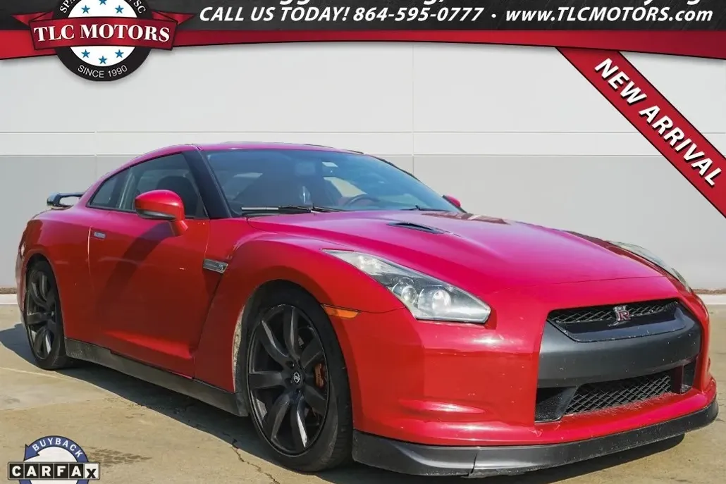 2010 Nissan GT-R Premium photo 1