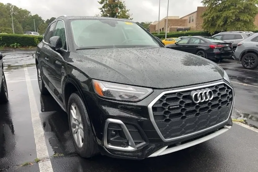 2022 Audi Q5 S line Premium photo 1