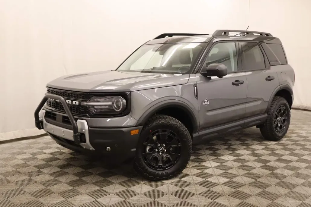 2025 Ford Bronco Sport Outer Banks photo 1