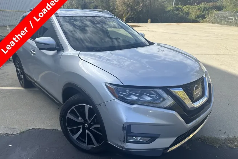 2017 Nissan Rogue SL photo 1