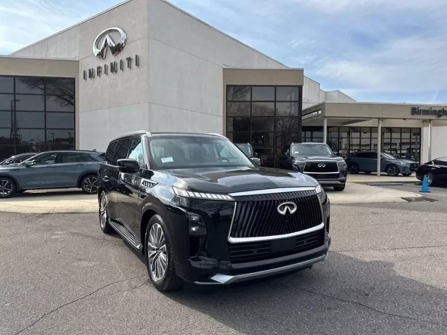 2025 Infiniti QX80 Luxe photo 1
