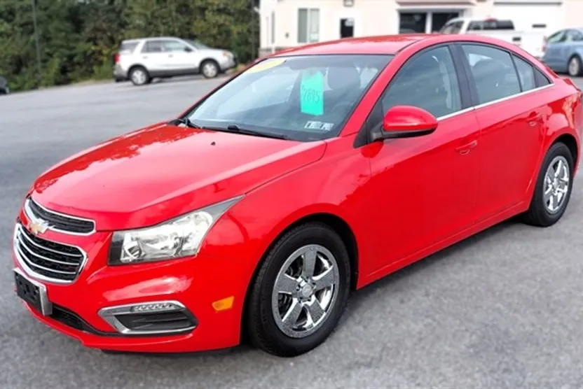 2015 Chevrolet Cruze photo 1