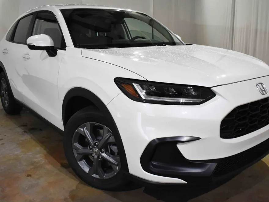 2026 Honda HR-V LX photo 1