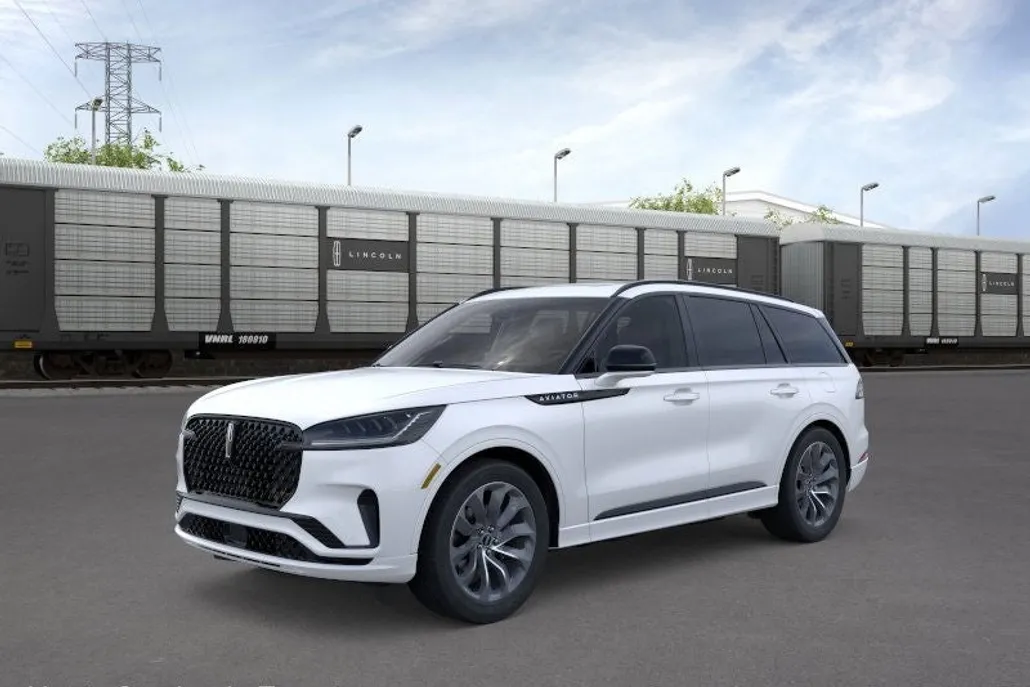2025 Lincoln Aviator Premiere photo 1