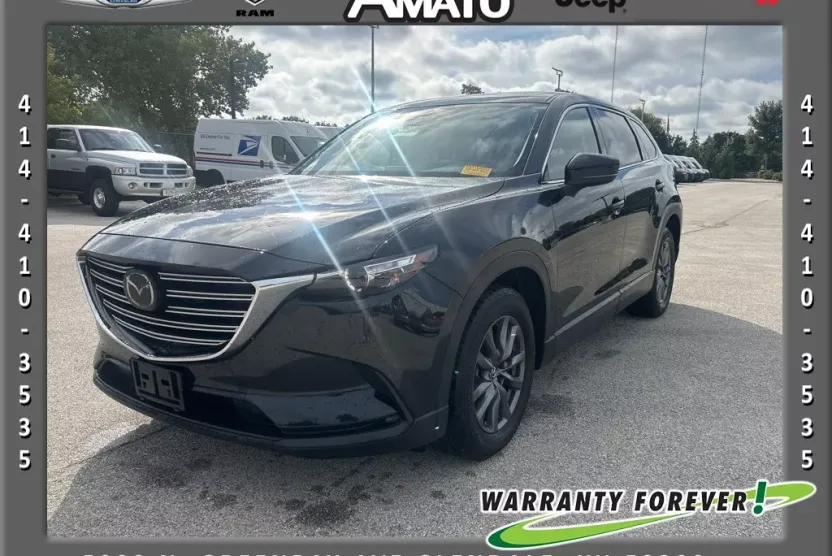 2023 Mazda CX-9 Touring photo 1