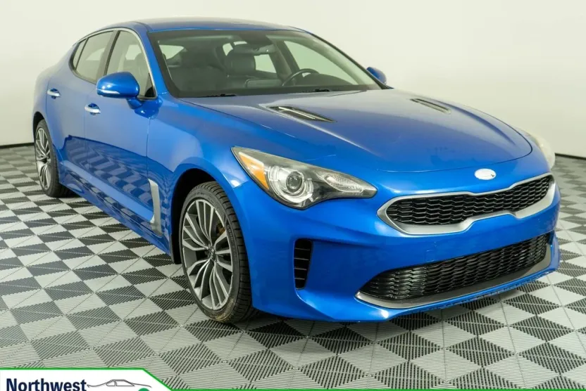 2019 Kia Stinger photo 1