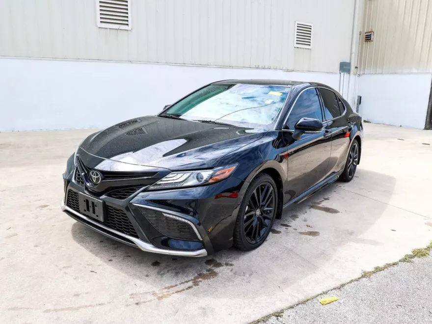 2023 Toyota Camry XSE photo 1