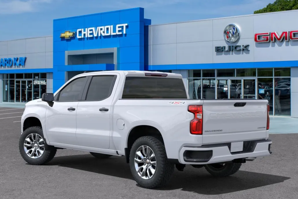 2025 Chevrolet Silverado 1500 Custom photo 1