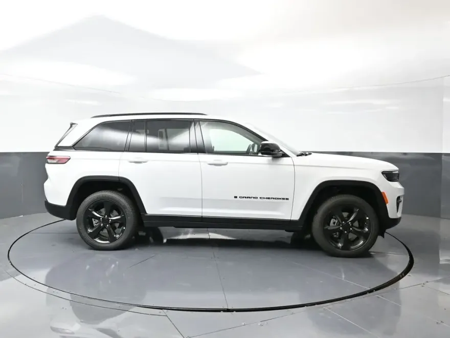2025 Jeep Grand Cherokee Altitude X photo 1