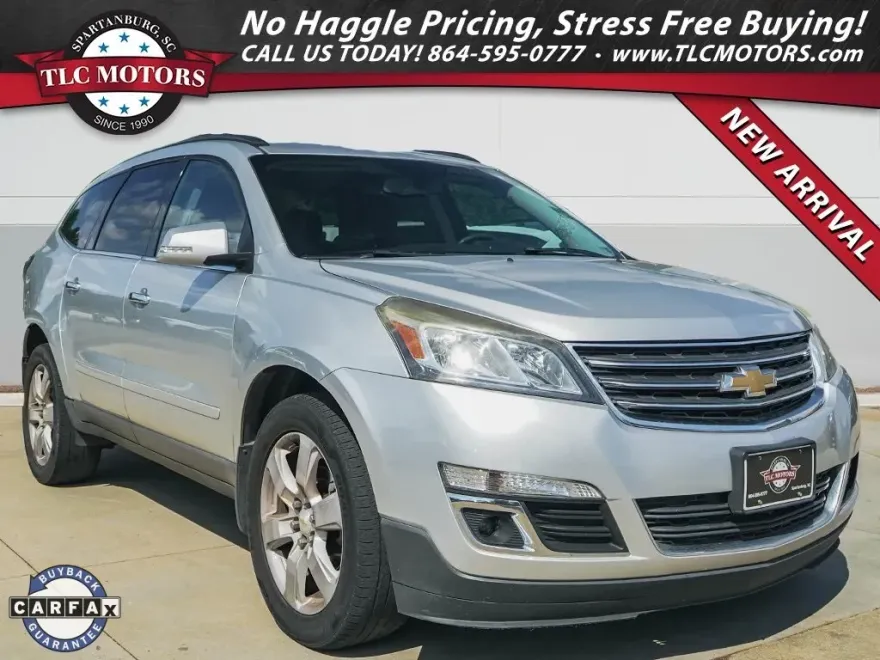 2016 Chevrolet Traverse 1LT photo 1