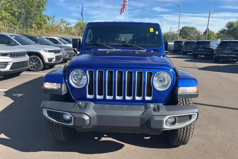 2018 Jeep Wrangler Unlimited Sahara photo 1