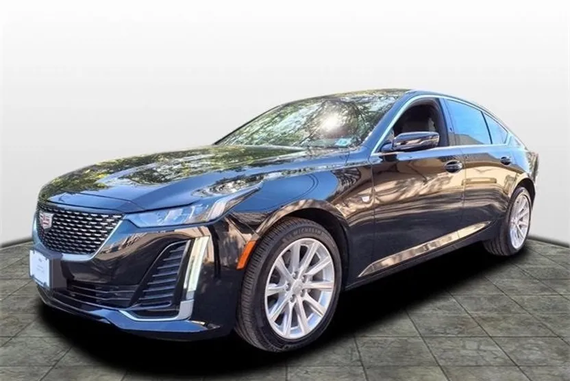 2023 Cadillac CT5 Luxury photo 1