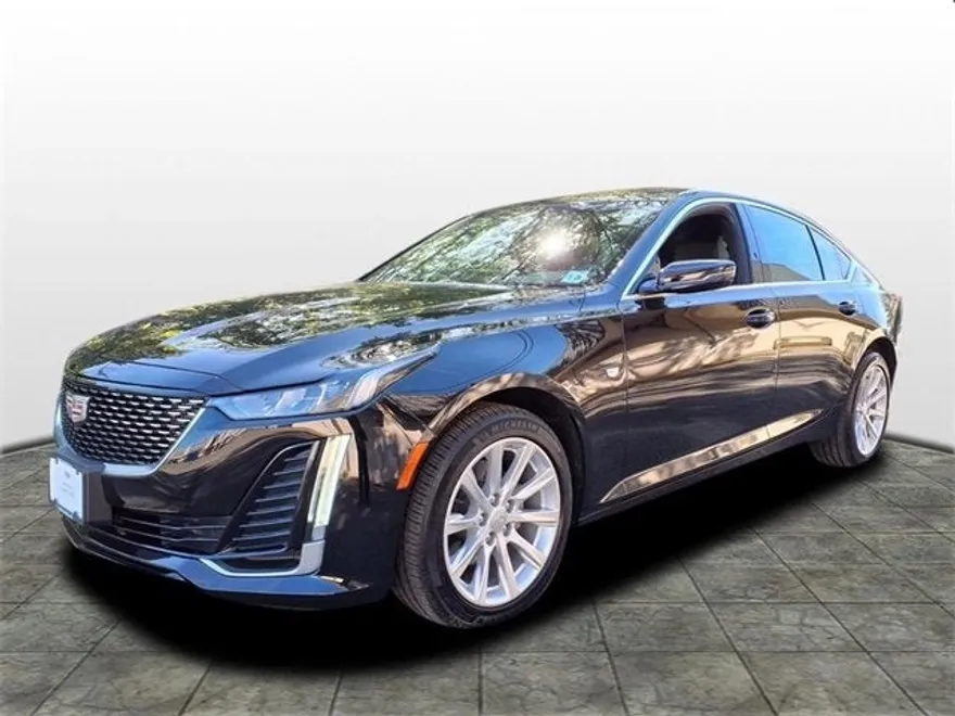2023 Cadillac CT5 Luxury photo 1