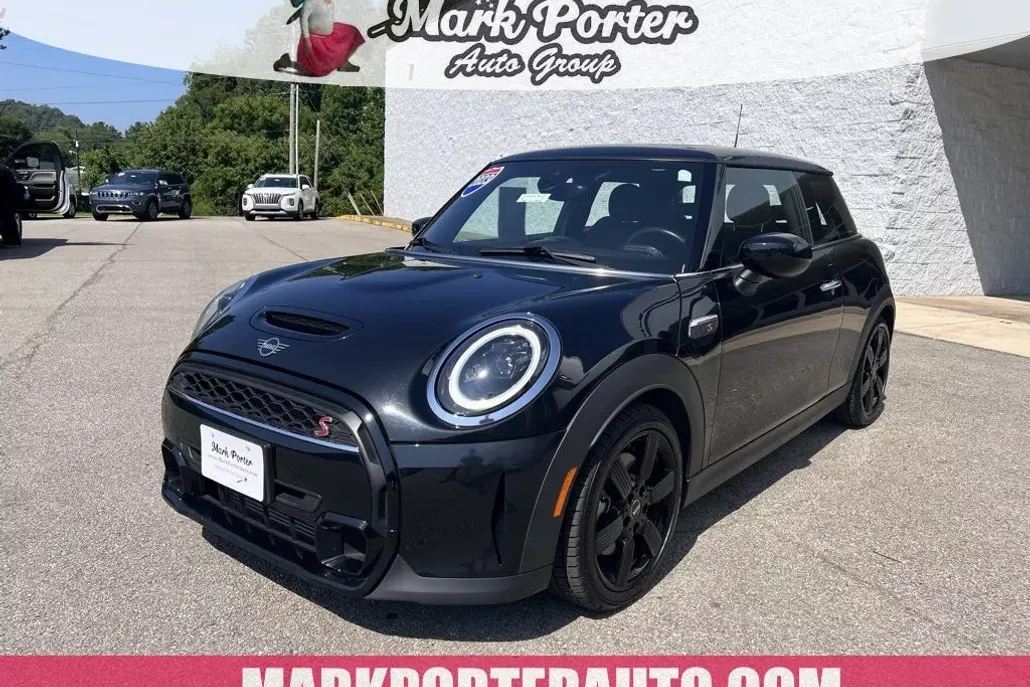 2023 Mini Cooper 2 Door Hardtop S photo 1