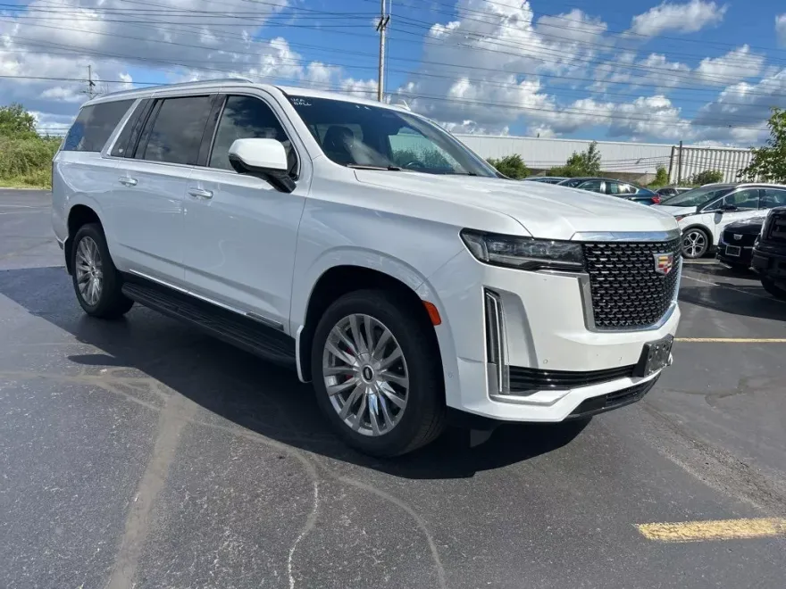 2022 Cadillac Escalade ESV Premium Luxury photo 1