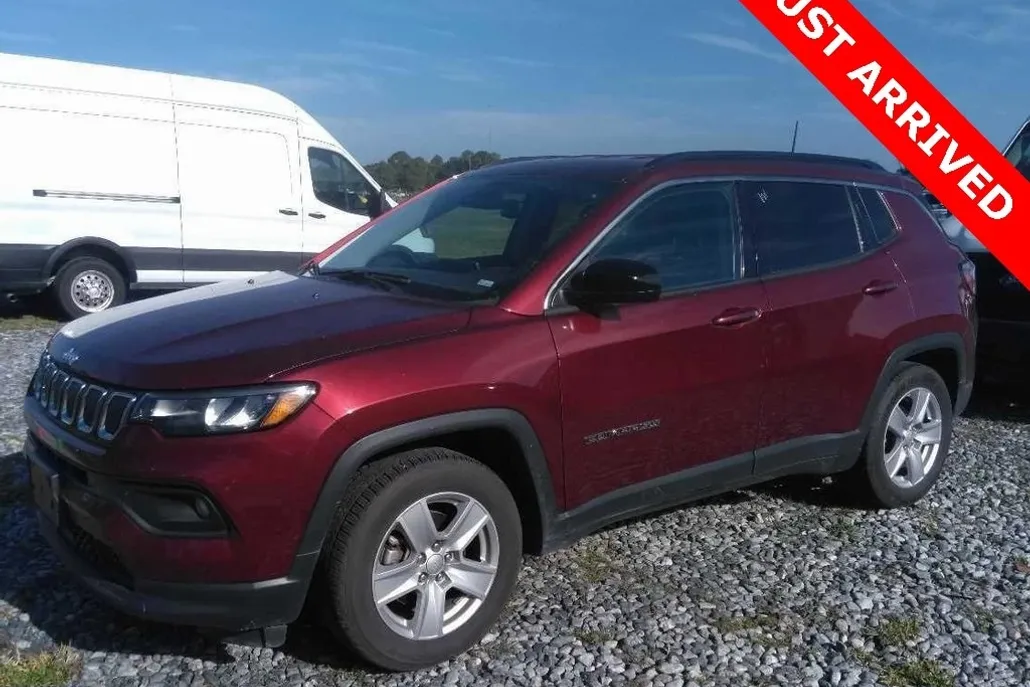 2022 Jeep Compass Latitude photo 1