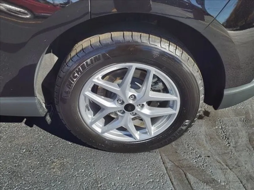 2024 Ford Edge Titanium photo 1