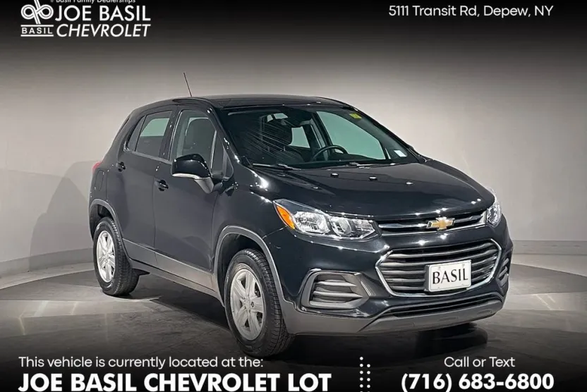2019 Chevrolet Trax LS photo 1