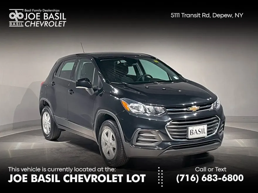 2019 Chevrolet Trax LS photo 1