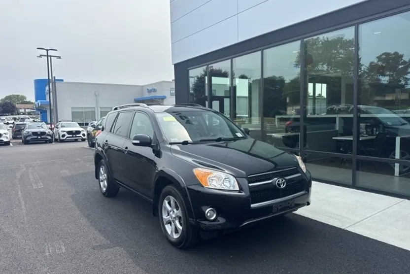 2011 Toyota RAV4 Limited photo 1