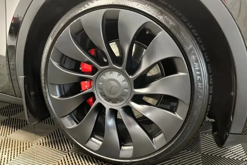 2021 Tesla Model Y Performance photo 1