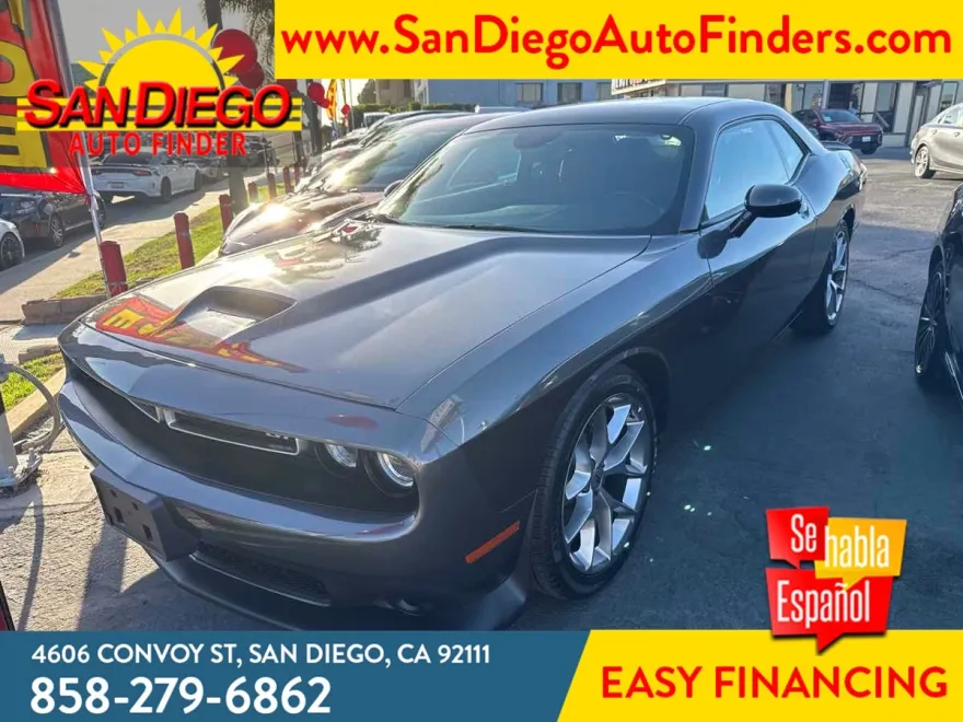 2023 Dodge Challenger GT photo 1